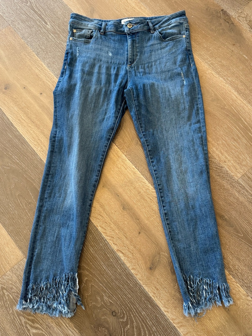 DL1961 Women's Distressed Mara Instasculpt Ankle Jeans with Frayed Hem
